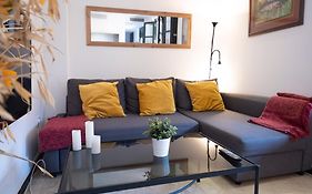 Apartamento Con Encanto En Patio Sevillano